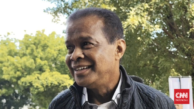 KPK ungkap alasan mencegah politikus Golkar dan bos Maktour Fuad Hasan Masyhur ke luar negeri terkait dugaan korupsi kuota haji.