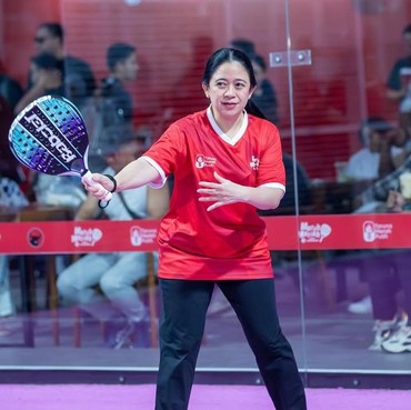 Heboh Demo Buruh, 7 Potret Puan Maharani Ketua DPR Asyik Main Padel Pakai Raket Harga Jutaan