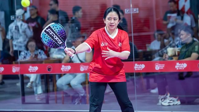 Heboh Demo Buruh, 7 Potret Puan Maharani Ketua DPR Asyik Main Padel Pakai Raket Harga Jutaan