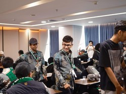 Bahagianya Ruben Onsu Jalani Umrah Perdana Usai Mualaf