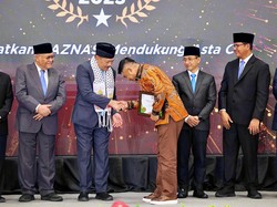 Palembang Borong Tiga Penghargaan di Ajang Baznas Awards 2025