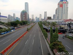 Massa Demo Masuki Jalan Tol Dalkot, Kendaraan Diputar Balik di Km 8 Cawang