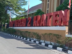 Bupati Klaten soal Viral Siswi Gagal Masuk Aubade gegara Hijab: Miskomunikasi