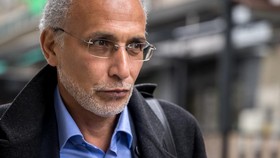 Swiss Tolak Banding Kasus Pemerkosaan Cendekiawan Tariq Ramadan