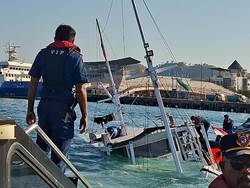 Pinisi Tenggelam di Labuan Bajo gegara Lambung Kapal Bocor