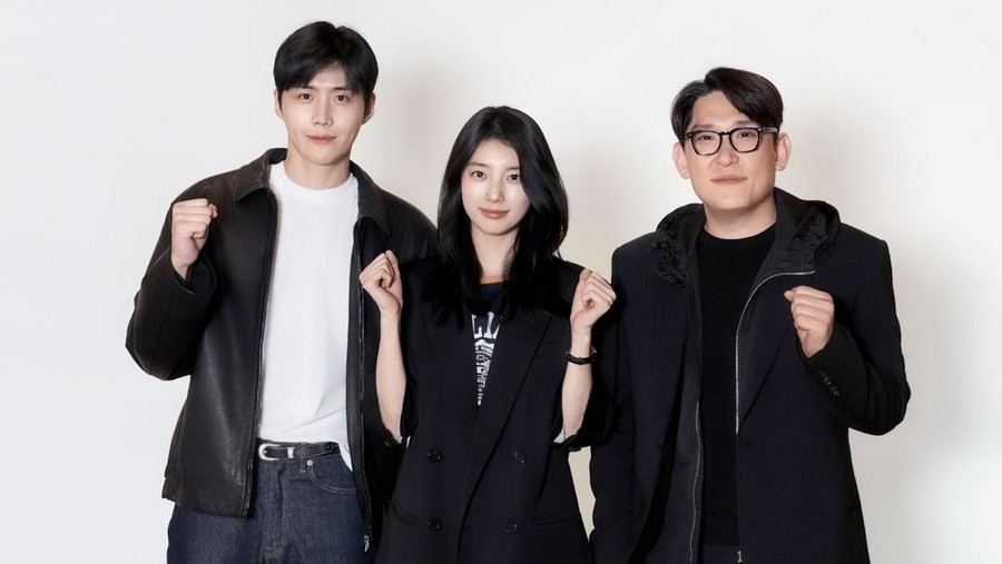 Tinggalkan Banyak Sampah, Tim Produksi Drama Suzy dan Kim Seon Ho Minta Maaf - Insertlive.com Tinggalkan Banyak Sampah, Tim Produksi Drama Suzy dan Kim Seon Ho Minta Maaf