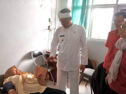 Kunker ke Parung, Wabup Bogor Cek Pelayanan Publik-Salurkan Bantuan