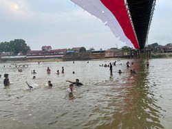 Jernihnya Sungai Kuantan, Ikan-ikan Pun Sampai Kelihatan