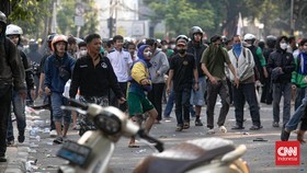 Bentrok Sempat Pecah di Depan Mako Brimob Kelapa Dua Sabtu Pagi
