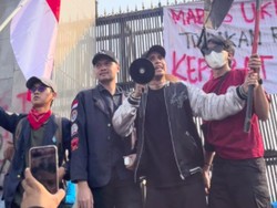 Demo Masih Bergulir, Andovi da Lopez Ajak Rekan Artis Berani Bersuara