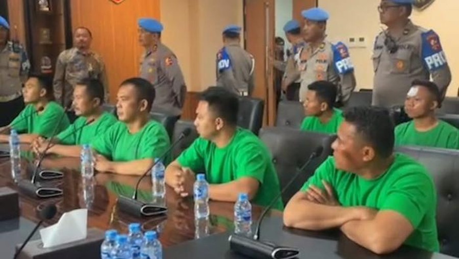 Tampang anggota brimob yang lindas Affan Kurniawan