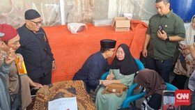 Anies Melayat ke Rumah Duka Affan Kurniawan, Ikut Salat Jenazah
