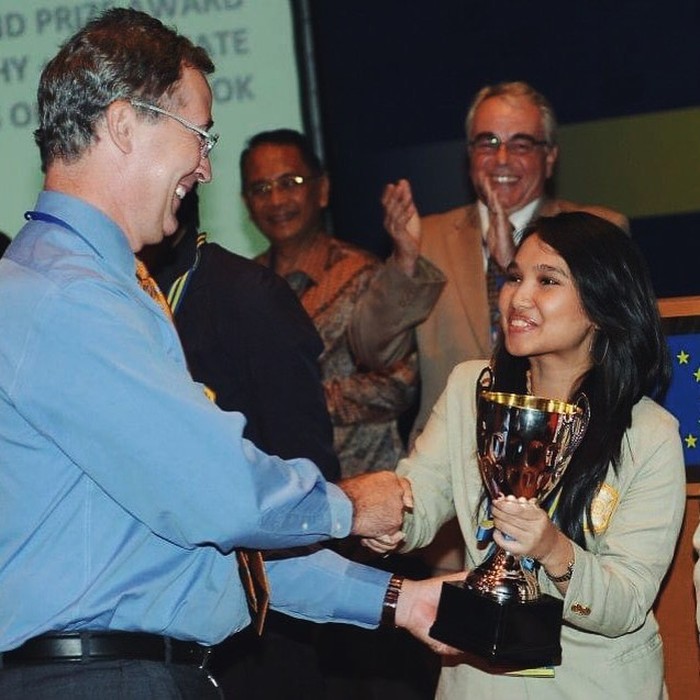 Banjir Prestasi! Ini Profil Salsa Erwina, Influencer yang Tantang Debat Anggota DPR Ahmad Sahroni