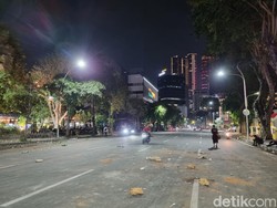 Sejumlah Ruas Jalan di Pusat Surabaya Kembali Bisa Dilewati