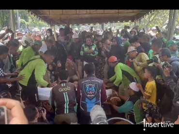 img-title Bukan Ikut Demo, Affan Kurniawan Ternyata Lagi Antar Makanan Saat Dilindas Rantis