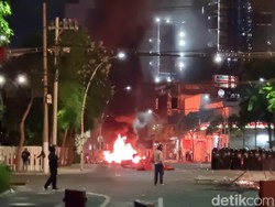 Daftar Titik Demo di Surabaya Malam Ini: Tengah Kota Lumpuh
