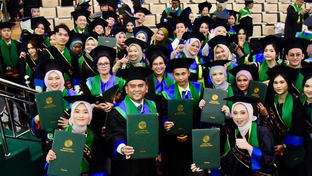 Sukses Gelar Wisuda Tertib & Berkesan, Alumni Apresiasi Kepemimpinan Kampus USU 