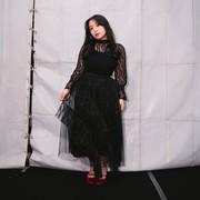 Get The Look: Inspirasi Gaya Serba Hitam untuk Pesta ala Bernadya