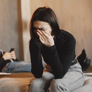 Sudah Dimaafkan Tapi Tidak Bisa Dilupakan? Ini 5 Realita Pahit Tentang Perselingkuhan