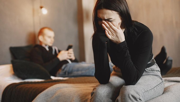 Sudah Dimaafkan Tapi Tidak Bisa Dilupakan? Ini 5 Realita Pahit Tentang Perselingkuhan