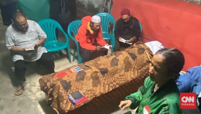 Sejumlah selebritas mengungkapkan duka dan rasa kecewa mereka setelah Affan Kurniawan meninggal dunia dalam aksi demo pada 28 Agustus 2025.