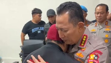 img-title Kompolnas Ultimatum Polda, Cari Sopir Mobil Rantis yang Lindas Tewas Ojol