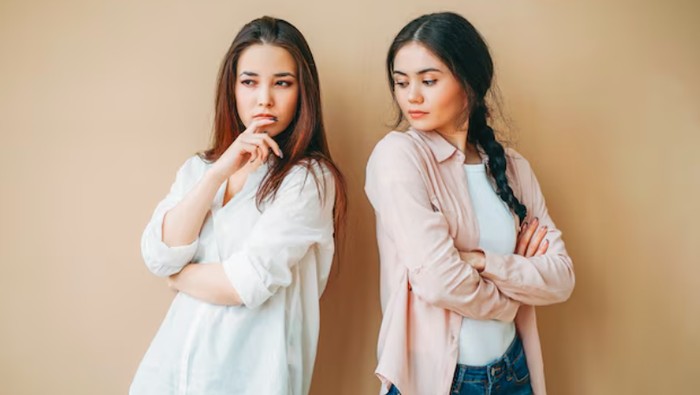 Kenal lebih dekat dengan internalized misogyny. Berawal membandingkan, jadi menjatuhkan/Foto: freepik.com/galinkazhi