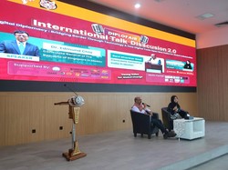 Konjen India Dorong Pentingnya Pemuda dalam Teknologi dan Budaya saat DiploFair USU