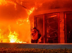 Cerita Tetangga Terjebak Saat Mess MPR RI di Bandung Dibakar Massa