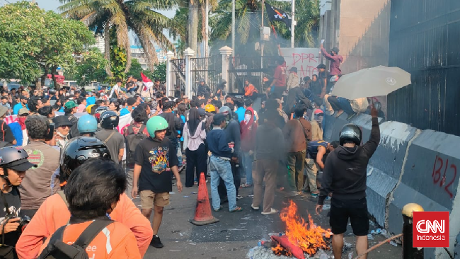 Bantahan dari TAUD tersebut mengkritisi penggunaan Pasal 76H UU Nomor 35 Tahun 2014 tentang Perlindungan Anak oleh kepolisian.