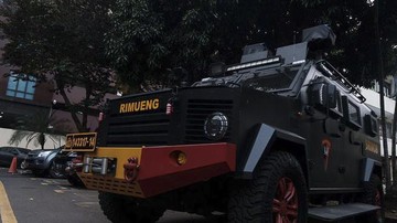 Mobil Brimob yang Lindas Pengemudi Ojol Diduga Rantis Rimueng PJJ