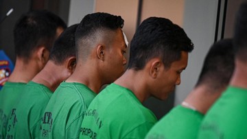 Kompol Cosmas na etičnem zaslišanju zaradi smrti voznika motornega taksija Affana