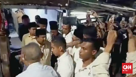 Prabowo ke Rumah Duka Affan Ditemani Seskab Teddy dan Sejumlah Menteri