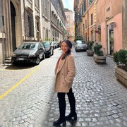 Banjir Prestasi! Ini Profil Salsa Erwina, Influencer yang Tantang Debat Anggota DPR Ahmad Sahroni