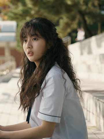 8 Potret Manis Shin Eun Soo, Pemeran Film 'Love Untangled' di Netflix