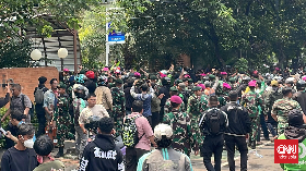 Brimob Tembakkan Gas Air Mata, Massa Ojol di Kwitang Berhamburan