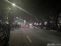 Situasi Terkini di Sekitar Gedung DPRD Sumut Mulai Kondusif Setelah Ricuh