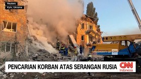 VIDEO: Pencarian Korban Serangan Rusia di Kyiv