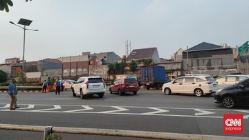Akses ke Tol Dalam Kota Masih Ditutup Minggu Pagi Imbas Demo