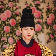 8 Potret Pesona Menawan Lee Chae Min, Lewat Deretan Drakor yang Diperankannya