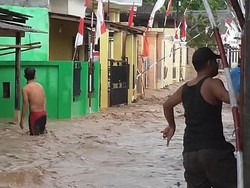 Banjir Bandang Terjang Bandar Lampung, Ratusan Rumah Terendam