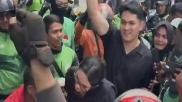 img-title Isu Nikah Siri, Faby Marcelia dan Ichal Muhammad Kompak Makamkan Affan yang Tewas Dilindas