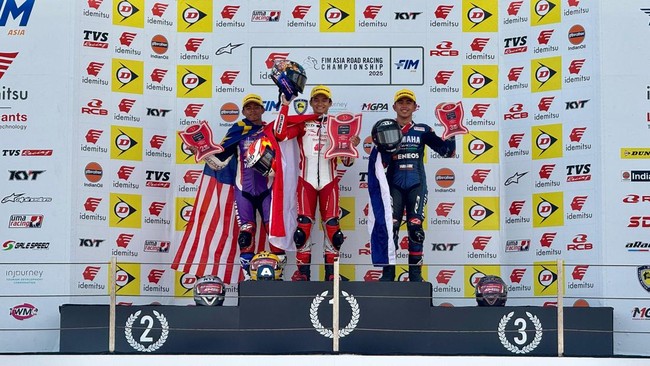 Fadillah Arbi Aditama Juara Fadillah Arbi Aditama dari Astra Honda Racing Team berhasil memenangkan balapan Race 1 AP250 ARRC Mandalika di Mandalika International Circuit, Sabtu (30/8).