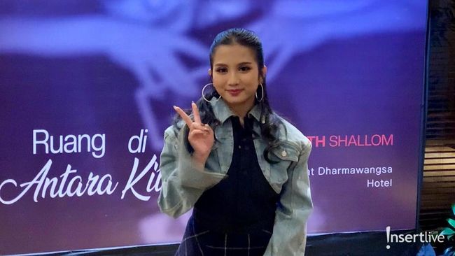 Debut Nyanyi, Faith Shallom Hidupkan Ulang Lagu Antara Kita