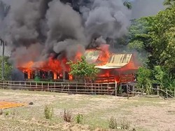Rumah di Barru Kebakaran Diduga Korsleting, Nenek 70 Tahun Luka Bakar