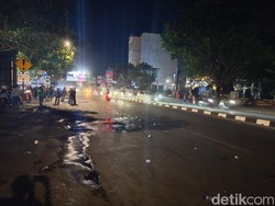 Demo Mahasiswa di Depan Unismuh Makassar Bubar, Lalin Kembali Normal