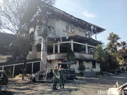 Kondisi Terkini Gedung DPRD Makassar Usai Dibakar Massa Semalam