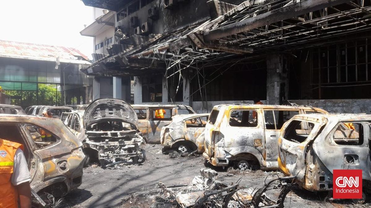 Kapolda Sulsel Janji Ungkap Pelaku Pembakaran Kantor DPRD di Makassar