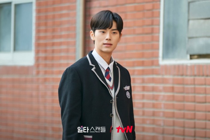 Pada 2023, nama Lee Chae Min semakin dikenal berkat perannya sebagai Lee Seon Jae dalam drakor “Crash Course in Romance”./Foto: tvN