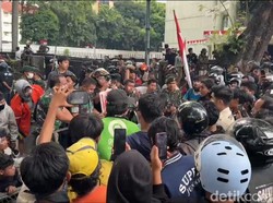 Pangkostrad Datangi Mako Brimob Kwitang, Sempat Diskusi dengan Massa